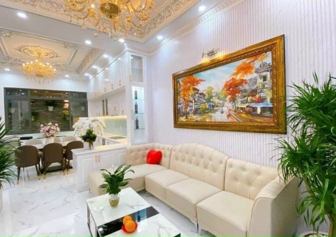 Bán nhà mặt tiền kinh doanh đường Nguyễn Thiện Thuật phường 2 quận 3, DTSD: 250m2, 6 lầu, giá 21.8 tỷ