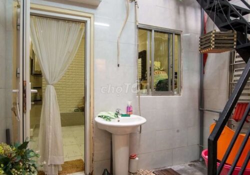 Cho thuê nhà nguyên căn Hẻm 233 Nguyễn Trãi, Phường Nguyễn Cư Trinh, Quận 1