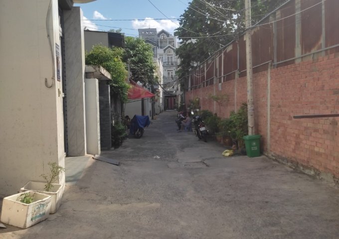 Bán nhà Bùi Quang Là,P12,Gò Vấp, 222m2 đất,12 phòng cho thuê,12 tỷ