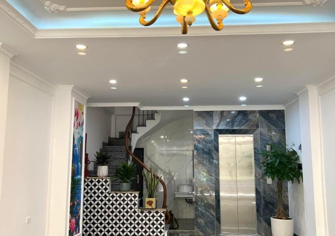 Nhà Phố Trần Duy Hưng 60m2*7 Nhà Mới Thang Máy Mặt Tiền 4.5m KD Giá 10.5 tỷ Lh 0824564222.