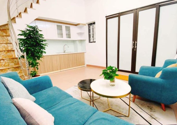 Có việc bán gấp Mặt ngõ 306 Tây Sơn giá 6.5 tỷ, 40mx6T, nhà mới , có TM