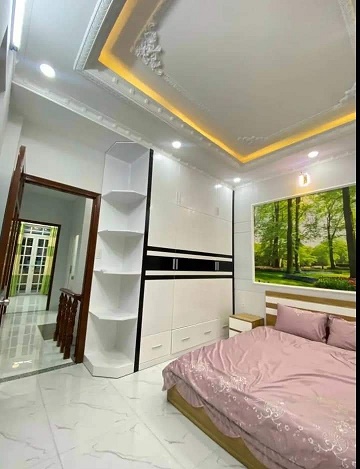 NHÀ GIÁ RẺ, CHƯA TỪNG CÓ TRONG 10 NĂM QUA, CẦN BÁN GẤP, 4,1 X 10, 2 TẦNG, HẺM 4M, CHỈ 3,4 T. - Quận 7, TPHCM