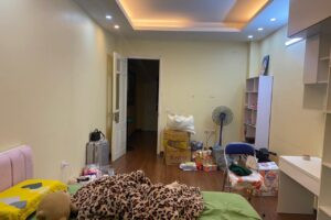 Chính chủ cho thuê nhà 4 tầng 60m2 dài 15m mặt tiền 4m tại số 28 ngõ 44 Pháo Đài Láng, quận Đống Đa, Hà Nội