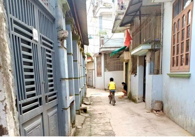 BÁN ĐẤT GẦN BẾN XE YÊN NGHĨA, RẺ NHẤT HN, 38m2, Gần trường Cấp 1,2 Gía chỉ 1,3 tỉ