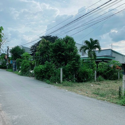 Chủ cần bán lô đất mặt tiền Phi Trường xã Tân Bình - Vĩnh Cửu - Đồng Nai