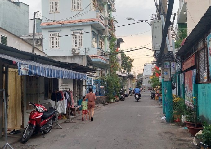 Bán gấp nhà mặt tiền kinh doanh gần Trung Tâm Văn Hóa Q12- Nhà sách Nguyễn Văn Cừ.