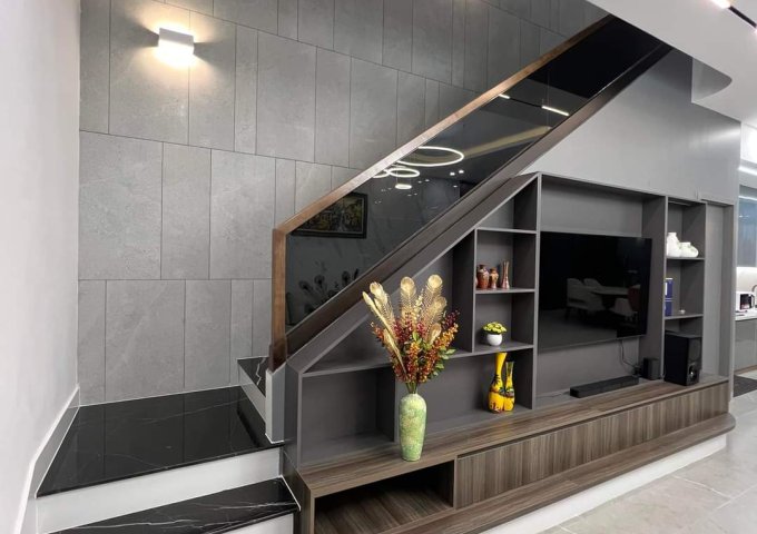 Bán nhà Cư Xá Lữ Gia Phường 15, Quận 11, 4 Tầng, DT: 4x14, Giá 14.5 Tỷ Thương Lượng