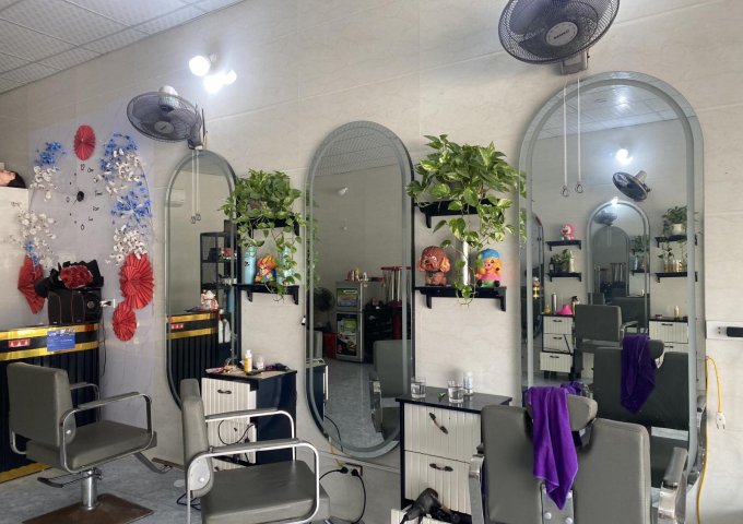 SANG NHƯỢNG SALON TÓC ĐƯỜNG 92 NGUYỄN VĂN TRỖI - PHƯỜNG BẾN THỦY - THÀNH PHỐ VINH