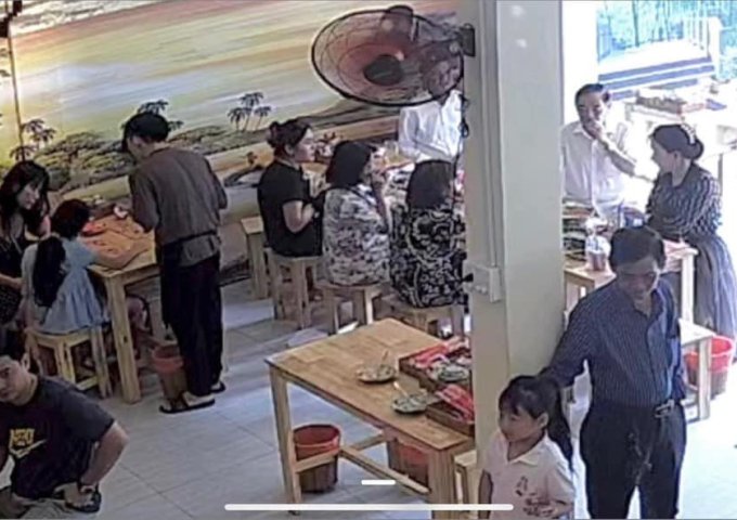 SANG QUÁN ĂN MIỀN TRUNG ĐỊA CHỈ: 164A Thân Văn Nhiếp Phường An Phú