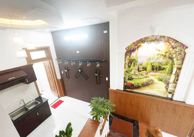 MẶT TIỀN KINH DOANH TÂN CHÁNH HIỆP Q12 - GẦN HIỆP THÀNH CITY - NHÀ MỚI ĐẸP, 4 TẦNG BTCT, NỘI THẤT XỊN SÒ, XE HƠI VÀO NHÀ.