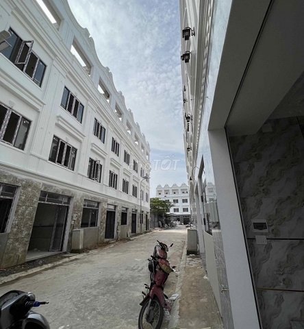 CHÍNH CHỦ CẦN BÁN NHANH LÔ ĐẤT 2 MẶT TIỀN ĐƯỜNG NHỰA TẠI QUẬN BÌNH TÂN