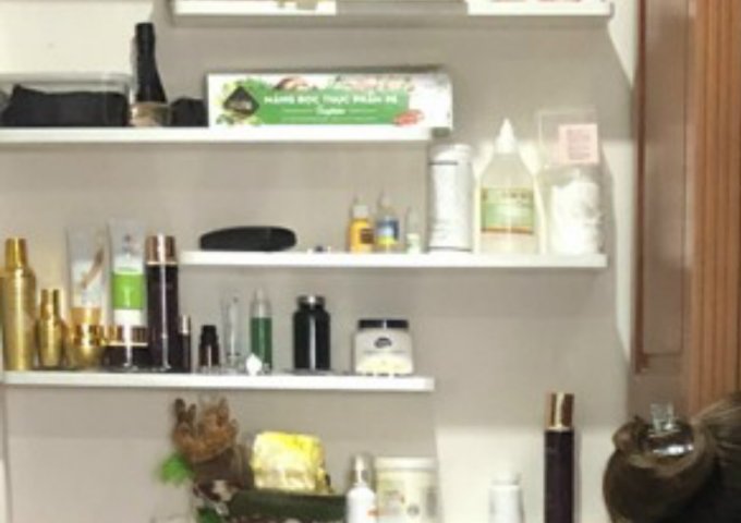 TUYỂN NHÂN VIÊN Địa chỉ: Salon ở Phạm Văn Đồng Hà Nội