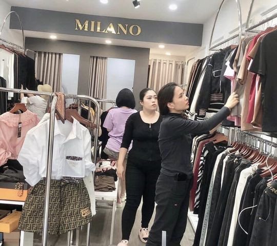 CẦN SANG NHƯỢNG LẠI TOÀN BỘ SHOP QUẦN ÁO THIẾT KẾ CAO CẤP.