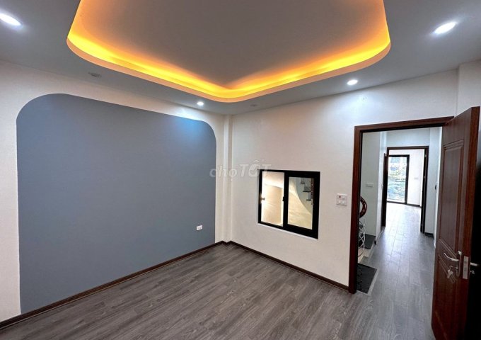 Cần bán nhà riêng 5 tầng sát vách trường Quốc tế Pheenikaa