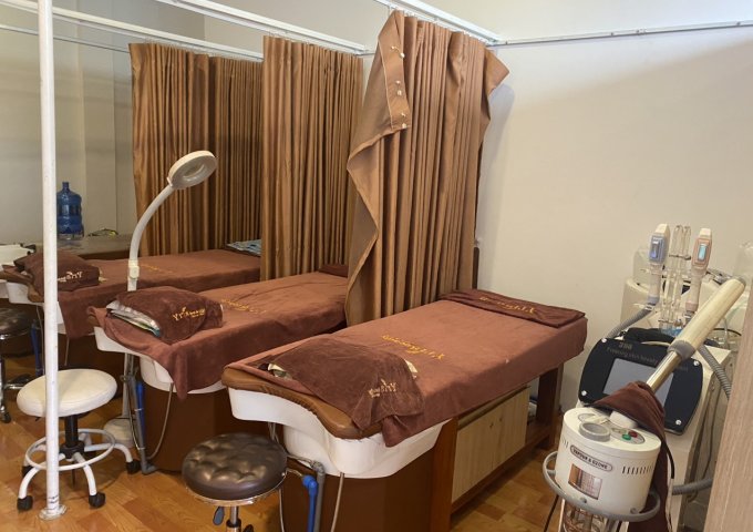 SANG NHƯỢNG CỬA HÀNG SPA