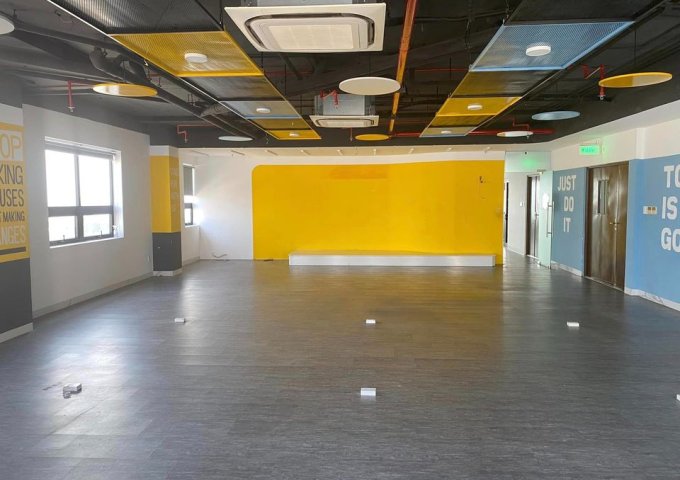 Cho thuê mặt bằng làm việc tầng 5 tại 35 A-B-C Núi Thành, Phường Hòa Thuận Đông, Hải Châu, Đà Nẵng