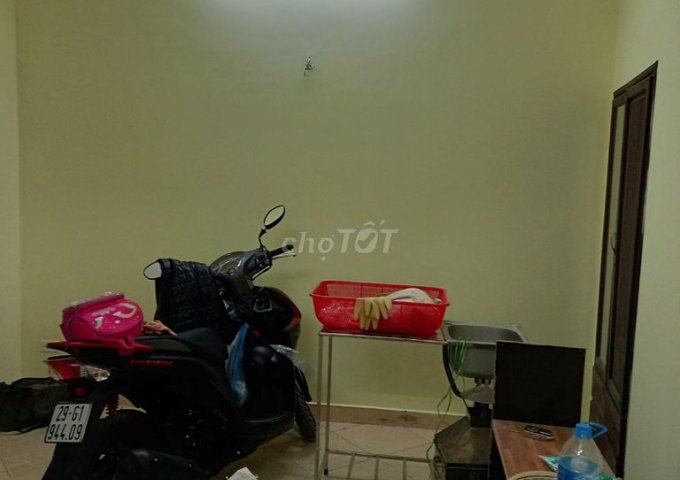 Chính chủ cho thuê nhà nguyên căn 3 tầng phố Cự Lộc, Thanh Xuân, Hà Nội.