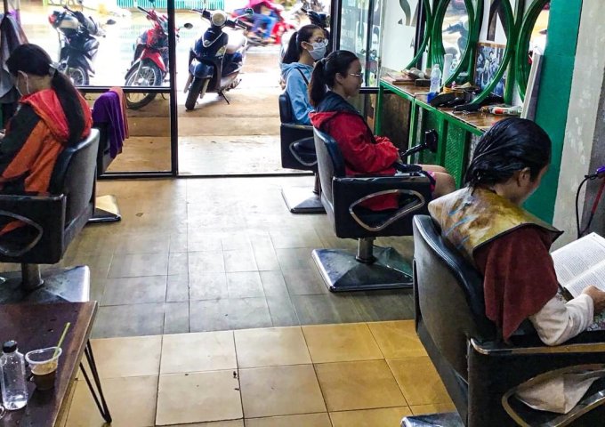 CẦN SANG NHƯỢNG LẠI SALON ĐỊA CHỈ: 40 Y WANG, BMT