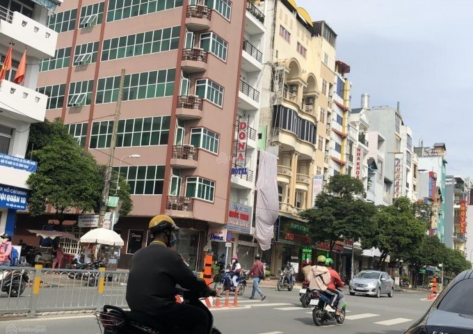 Cần bán khách sạn 7 tầng giá sốc 18 tỷ mặt tiền Cao Thắng, Phường 12, Quận 10, Hồ Chí Minh