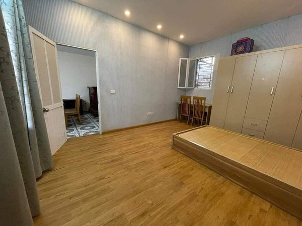 Chính chủ bán gấp nhà tập thể 42m tầng 1 đường Trần Bình Trọng , TP Thái Bình cạnh bến xe thành phố