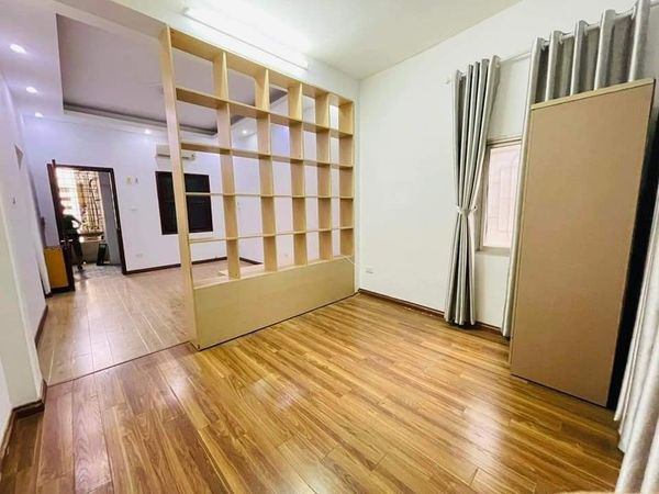 Chính chủ bán gấp nhà tập thể 42m tầng 1 đường Trần Bình Trọng , TP Thái Bình cạnh bến xe thành phố