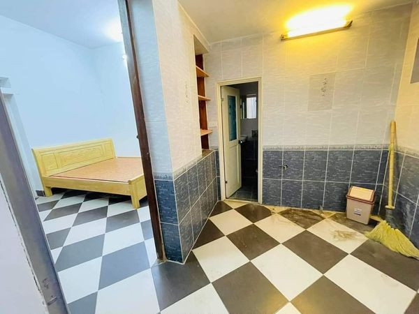 Chính chủ bán gấp nhà tập thể 42m tầng 1 đường Trần Bình Trọng , TP Thái Bình cạnh bến xe thành phố