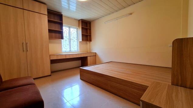 CHO THUÊ NHÀ KHÉP KÍN TẠI TRIỀU KHÚC, HÀ NỘI.