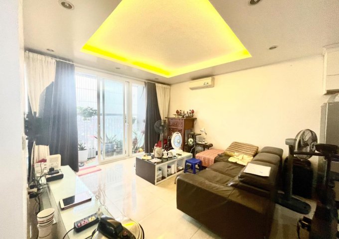 Bán chung cư CT2B, Ngõ 445 Lạc Long Quân, Tây Hồ: 70m, 2 ngủ. Giá: 2,9 tỷ. 0944828386