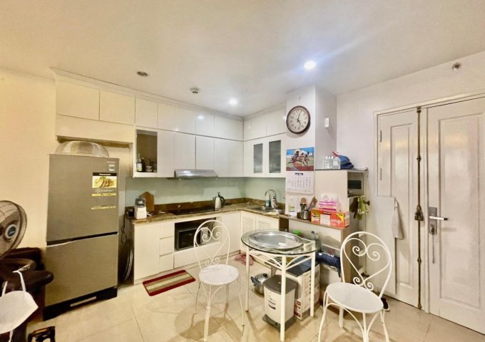 Bán chung cư CT2B, Ngõ 445 Lạc Long Quân, Tây Hồ: 70m, 2 ngủ. Giá: 2,9 tỷ. 0944828386