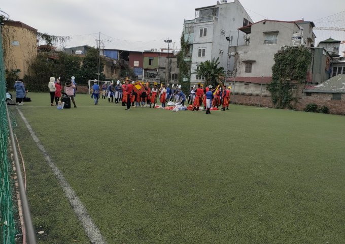 SANG NHƯỢNG SÂN BÓNG QUÂN ĐỘI HOÀNG MAI (SÂN LÒ GẠCH)