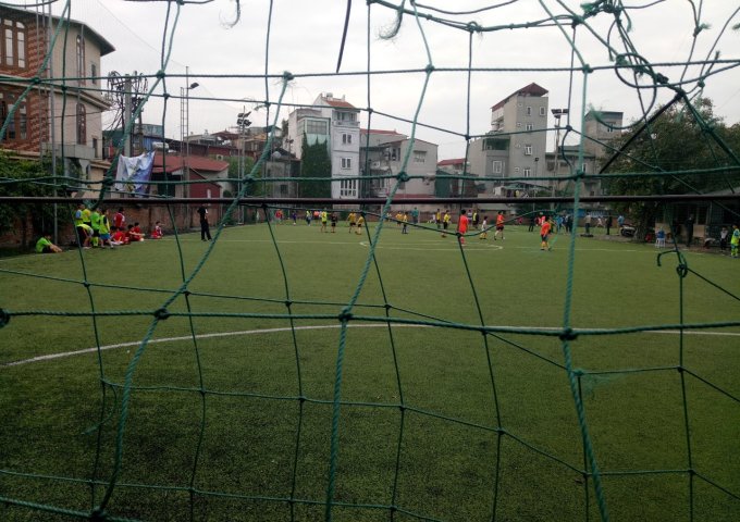 SANG NHƯỢNG SÂN BÓNG QUÂN ĐỘI HOÀNG MAI (SÂN LÒ GẠCH)