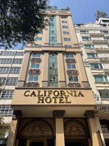 Bán khách sạn tiêu chuẩn 4* CALIFORNIA 52-54 Thủ Khoa Huân P. Bến Thành, Q. 1, TP. HCM.