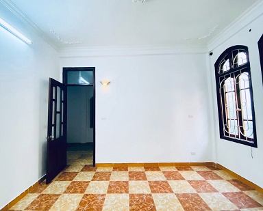 Bán 3 căn nhà phố Trần Quốc Hoàn , Cầu Giấy , Hà Nội.