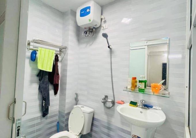 Bán nhà phố Chợ Khâm Thiên, Đống Đa, nhà đẹp ở ngay, 5 tầng 23 m2 giá 2.55 tỷ