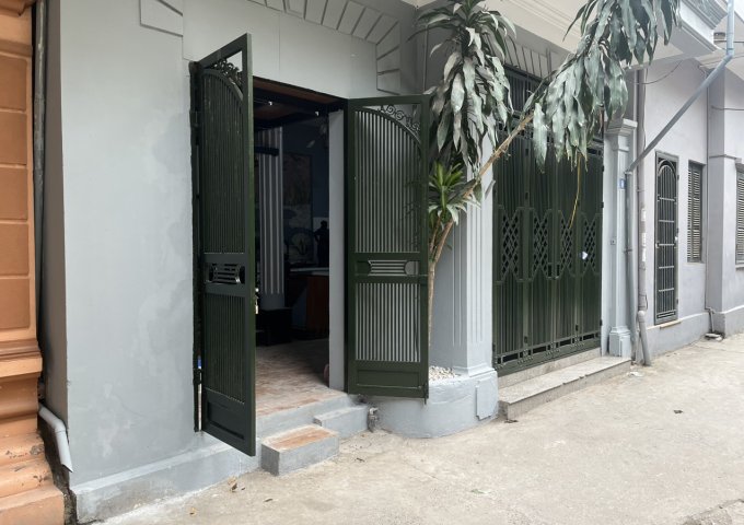 Cho thuê căn hộ ở Phan Kế Bính, Cống Vị, Ba Đình, Hà Nội.