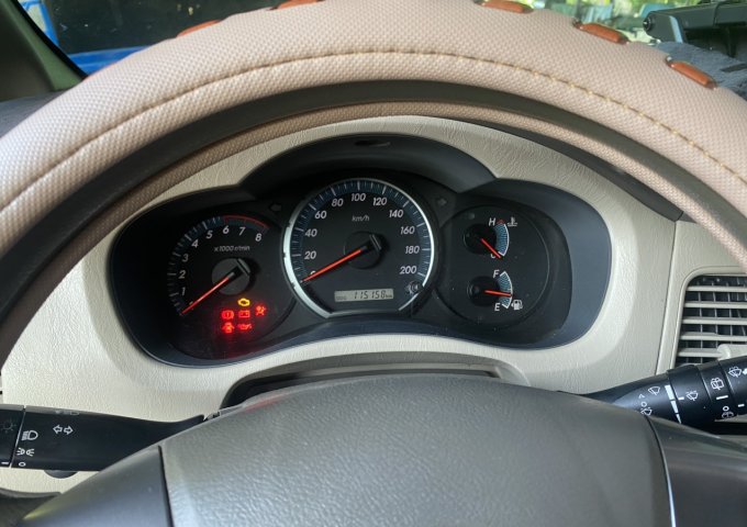 CẦN BÁN XE INNOVA 2015