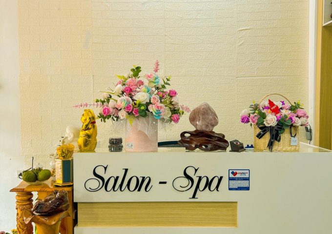 Chuyển nơi công tác mình cần bán lại tiệm Salon đã có thương hiện trên thị trường 7 năm