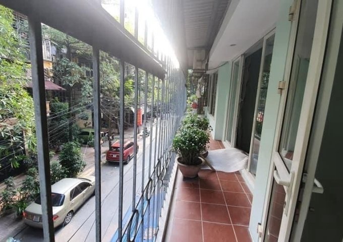 Chính chủ cần cho thuê căn hộ tập thể tầng 2 tại khu 7.2 ha Vĩnh Phúc - Ba Đình - Hà Nội