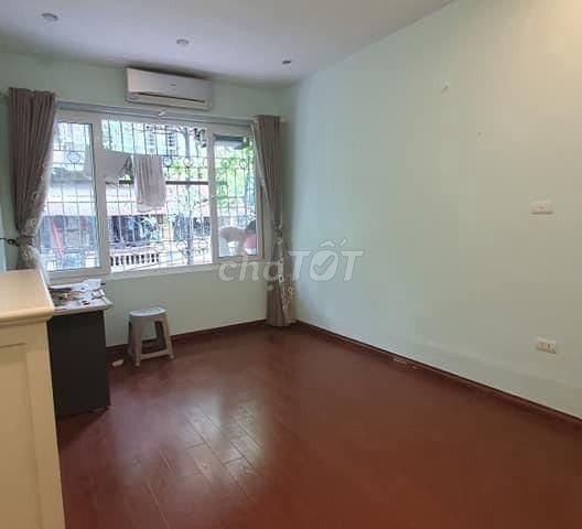 Chính chủ cần cho thuê căn hộ tập thể tầng 2 tại khu 7.2 ha Vĩnh Phúc - Ba Đình - Hà Nội