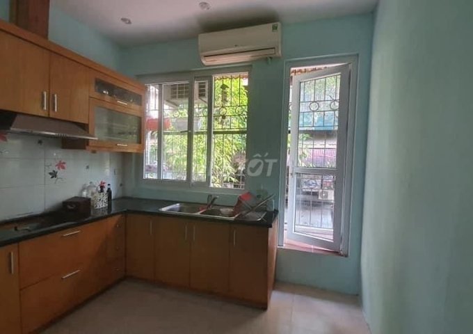 Chính chủ cần cho thuê căn hộ tập thể tầng 2 tại khu 7.2 ha Vĩnh Phúc - Ba Đình - Hà Nội