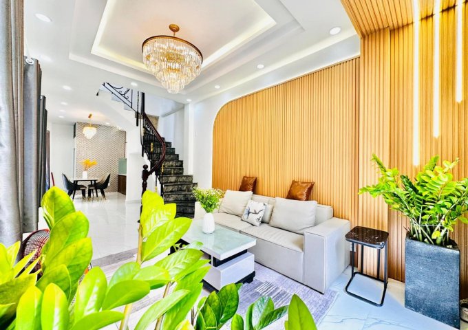 NHÀ ĐẸP, MỚI XÂY 5 TẦNG, 40M2, PHAN XÍCH LONG, PHÚ NHUẬN, NHỈNH 7 TỶ.