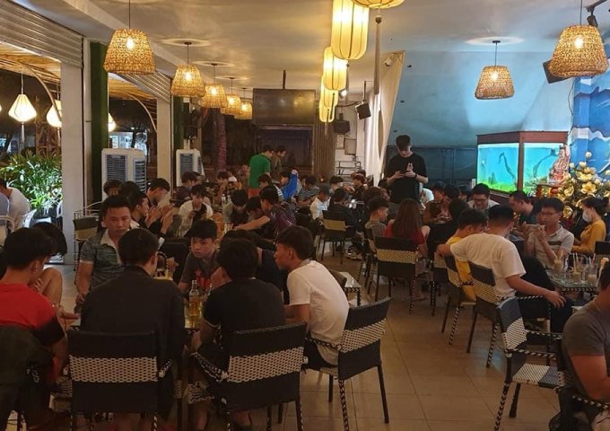 CẦN CHO THUÊ MẶT BẰNG 2 MẶT TIỀN ĐANG KINH DOANH CAFE