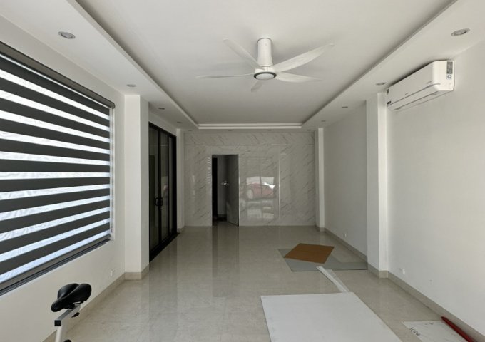 CHO THUÊ TẦNG 1 LÀM VĂN PHÒNG, BÁN CAFE, SIÊU THỊ THUẬN LỢI