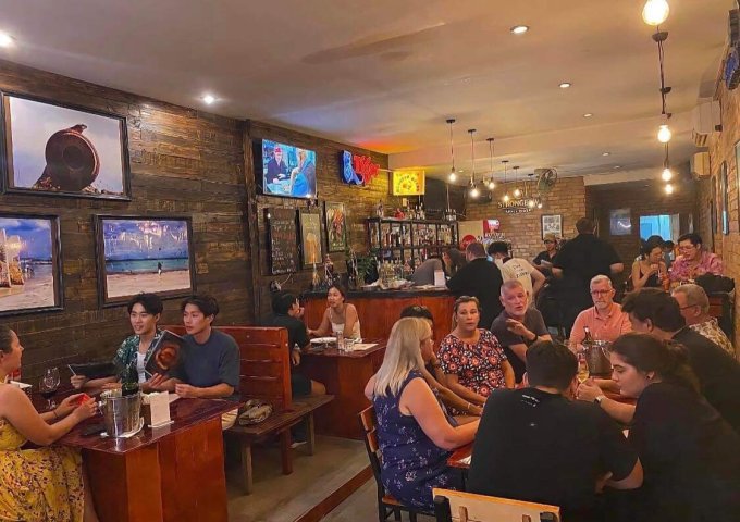 Sang nhượng Nhà Hàng Quán Bar Rộng Rãi Ngay Trung Tâm Thảo Điền, TP.HCM