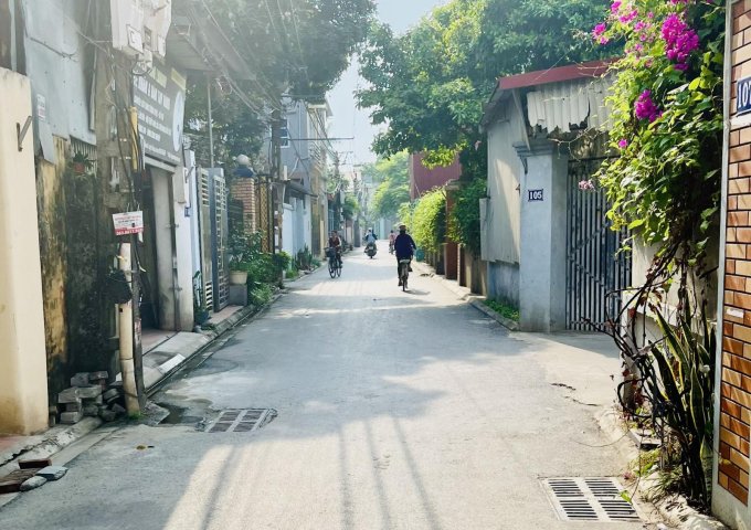 CẦN BÁN ĐẤT ĐỂ DI CHUYỂN