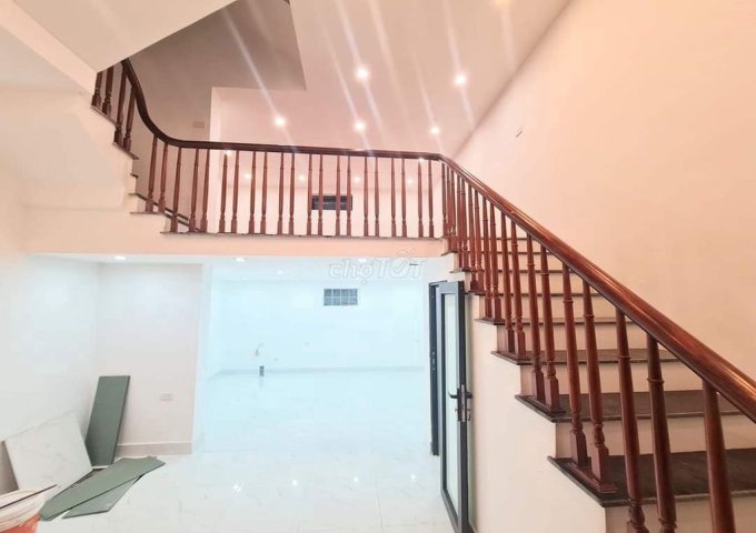 Cho thuê phòng Bách Kinh Xây