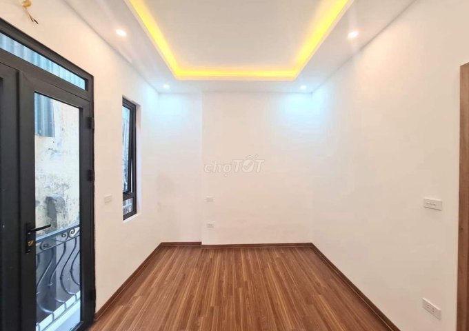 Cho thuê phòng Bách Kinh Xây