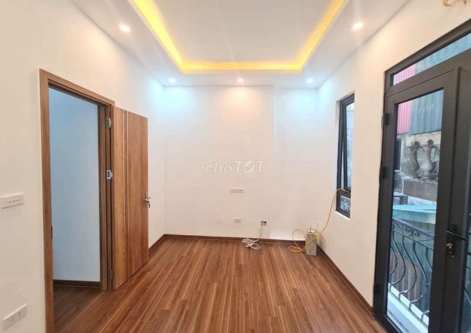 Cho thuê phòng Bách Kinh Xây