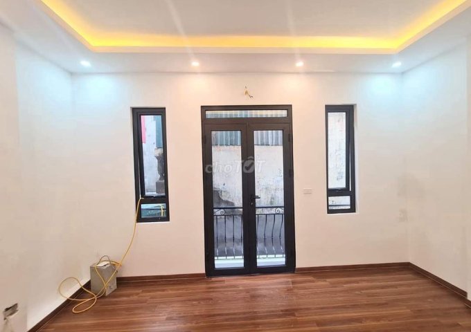 Cho thuê phòng Bách Kinh Xây