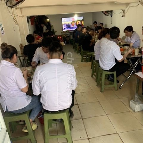 Sang nhượng quán cơm bình dân tại số 637 Phúc Diễn, Quận Nam Từ Liêm, Hà Nội.